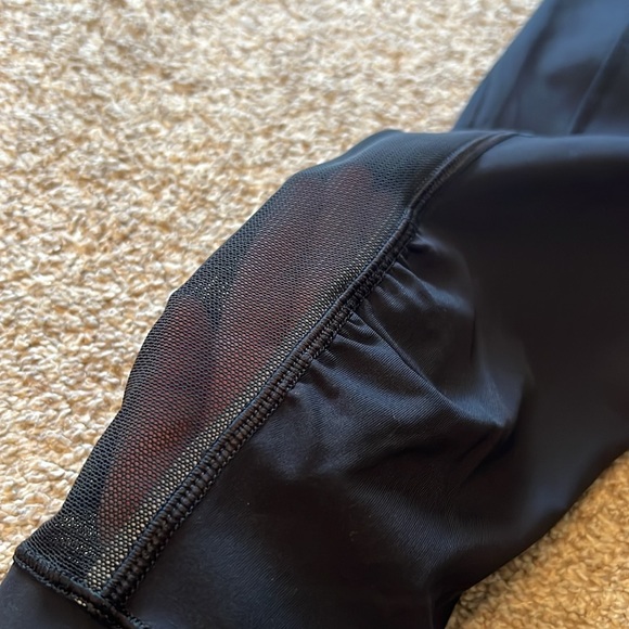 Lululemon Cropped Leggings - Picture 2 of 7